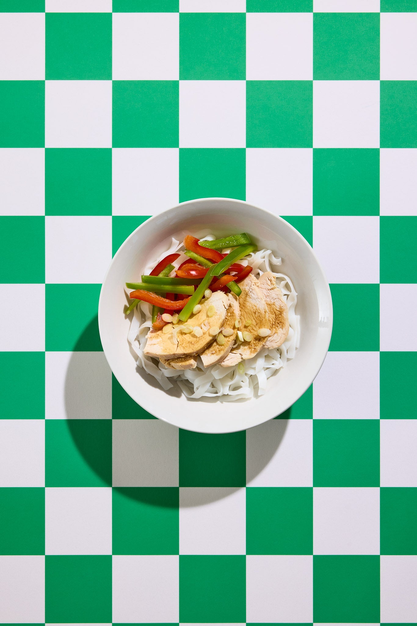 STIRFRIED CHICKEN NOODLES